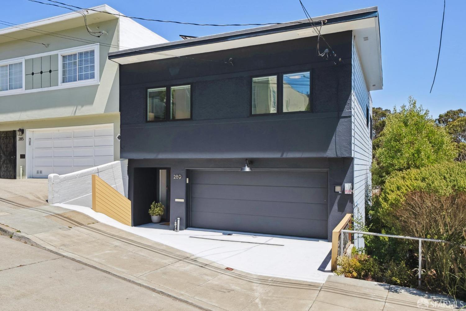 289 Bradford Street