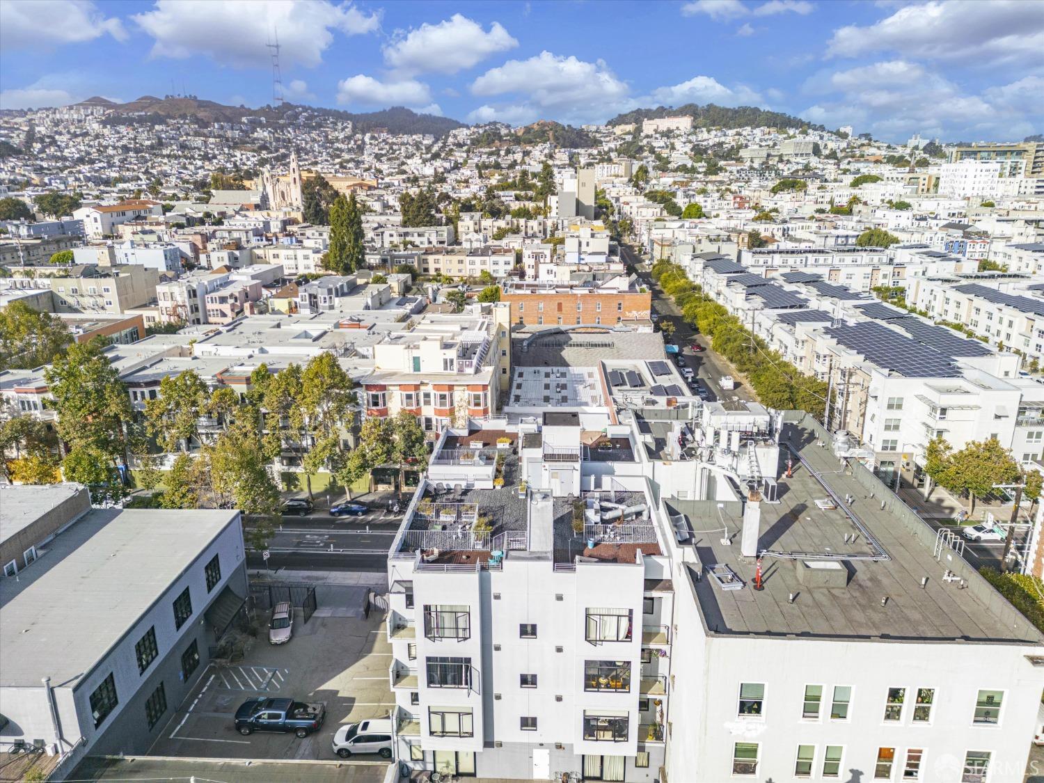 413 Valencia Street # 404