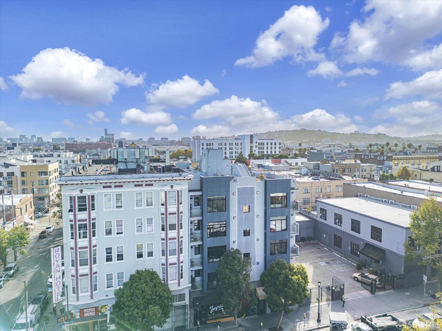 413 Valencia Street # 404