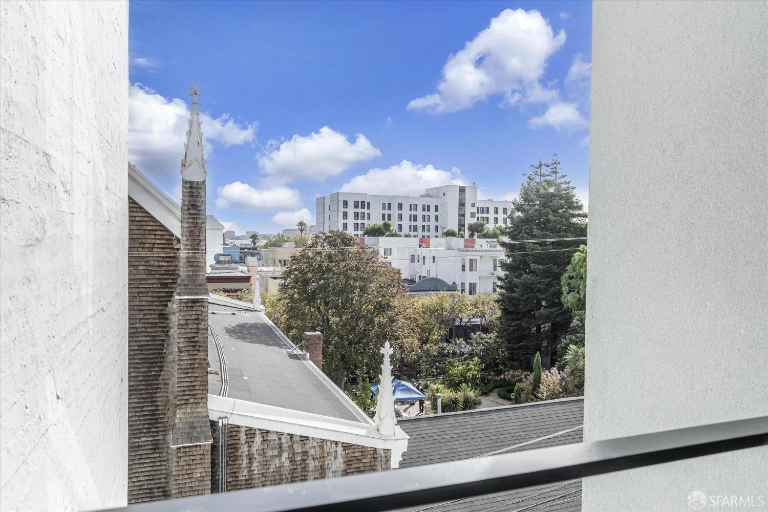 413 Valencia Street # 404