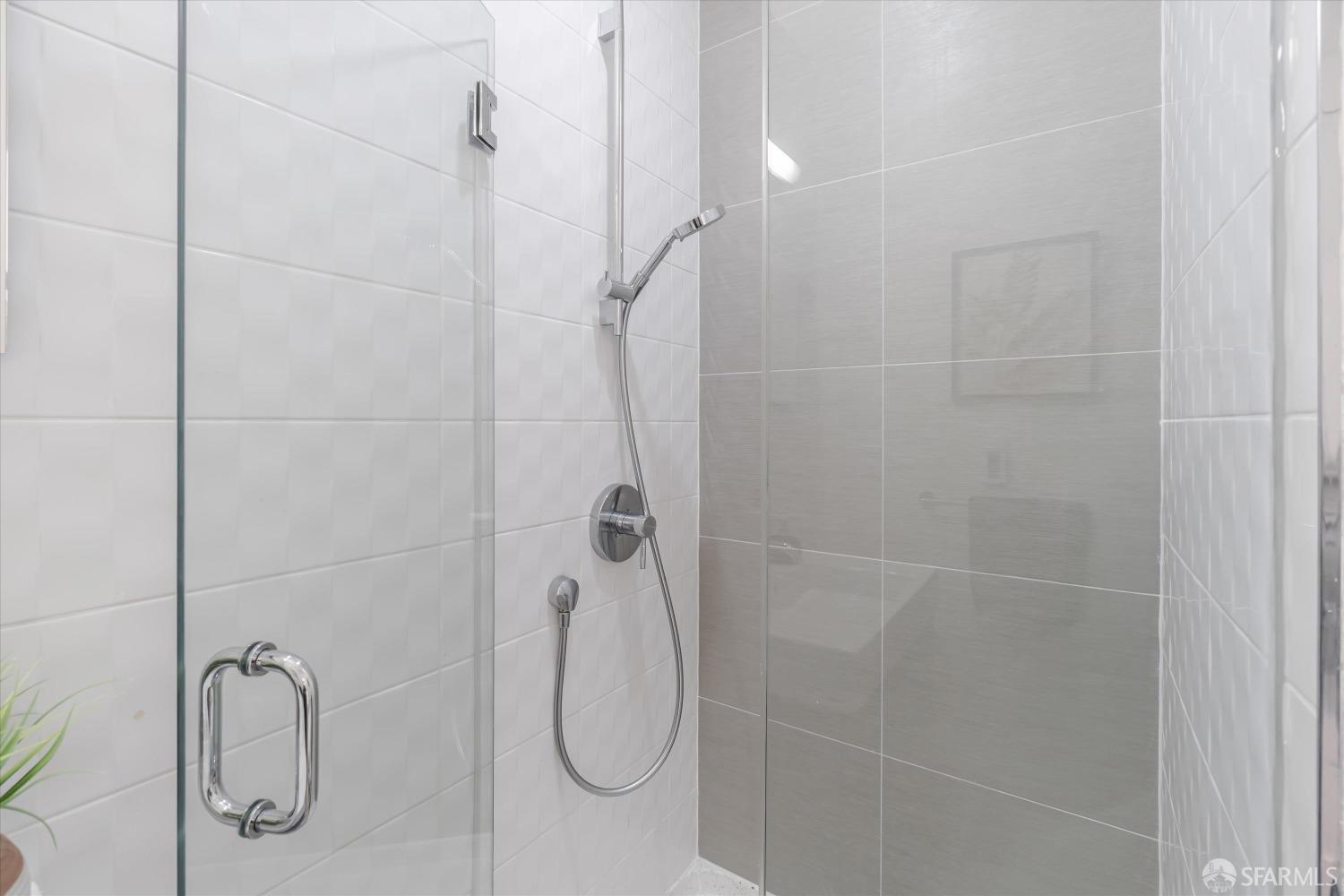 413 Valencia Street # 404