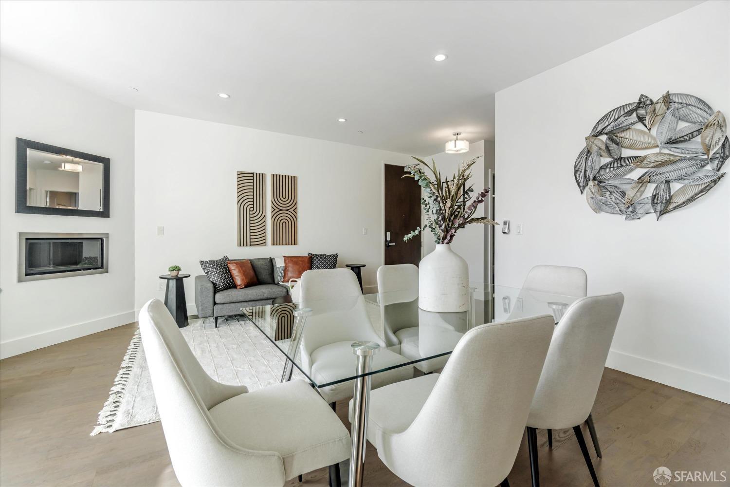 413 Valencia Street # 404