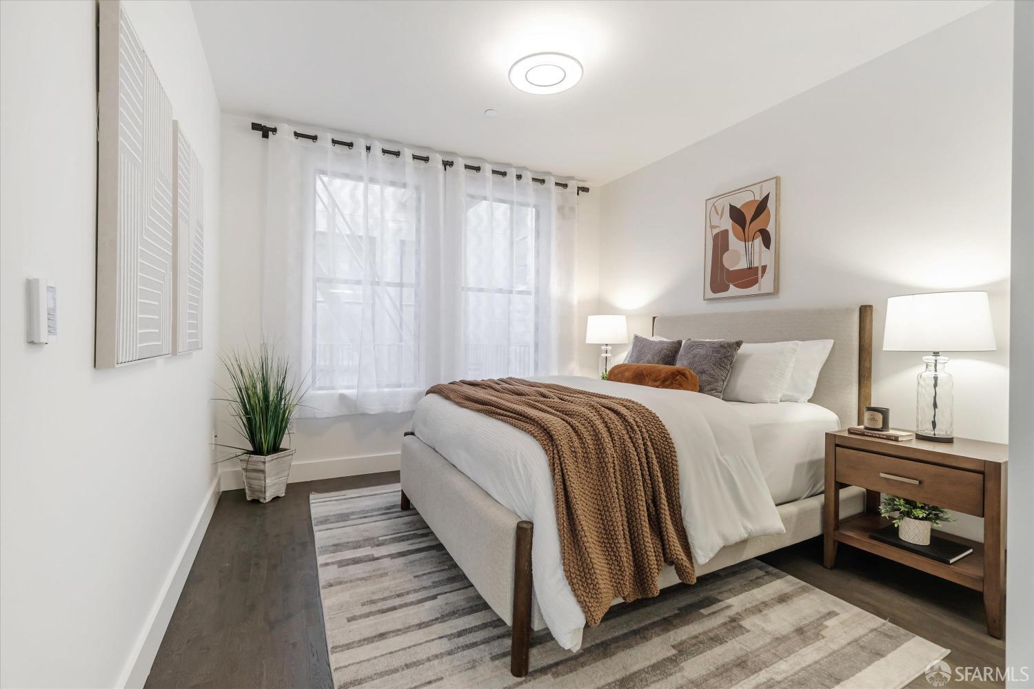 413 Valencia Street # 404