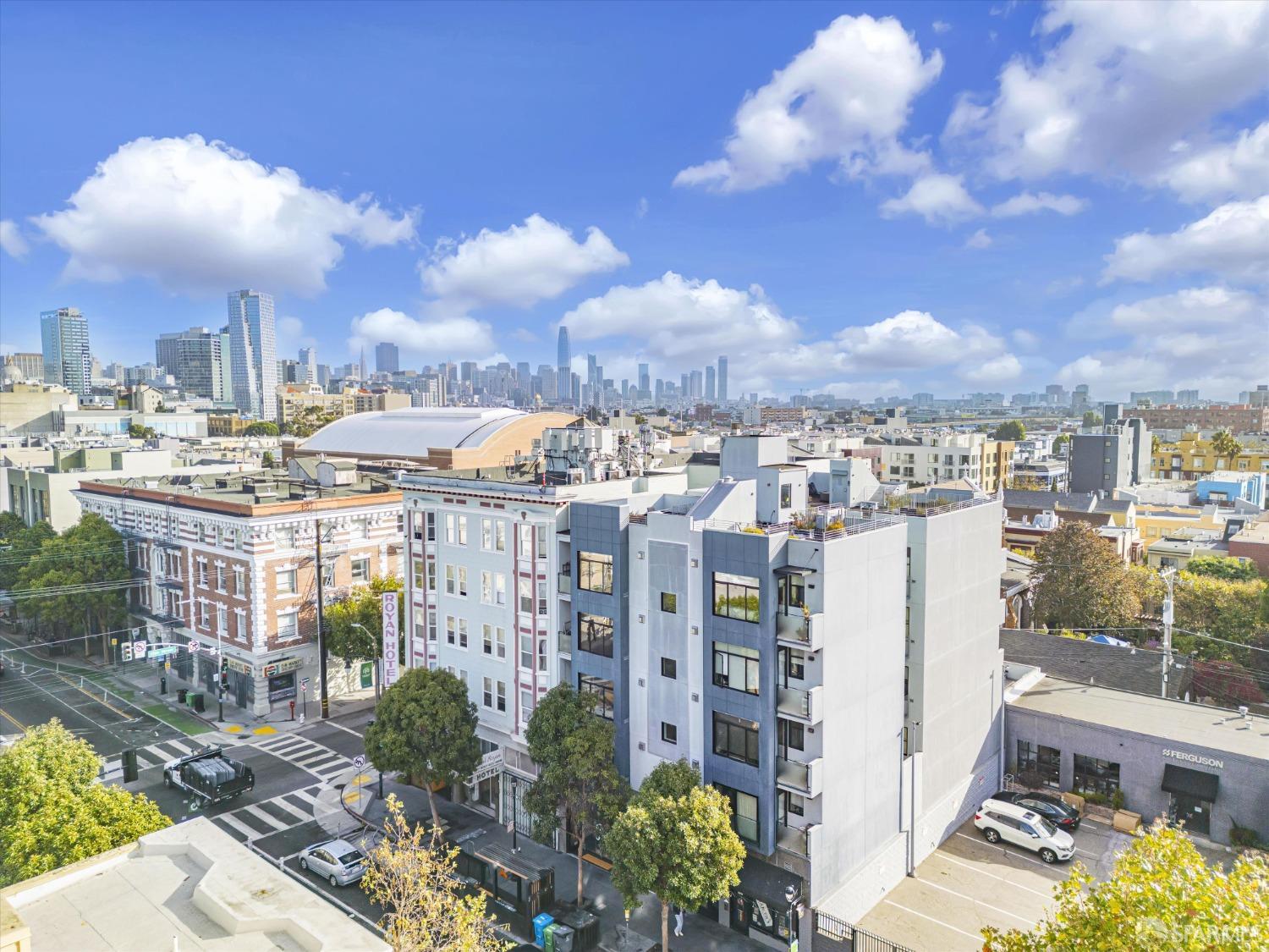 413 Valencia Street # 404