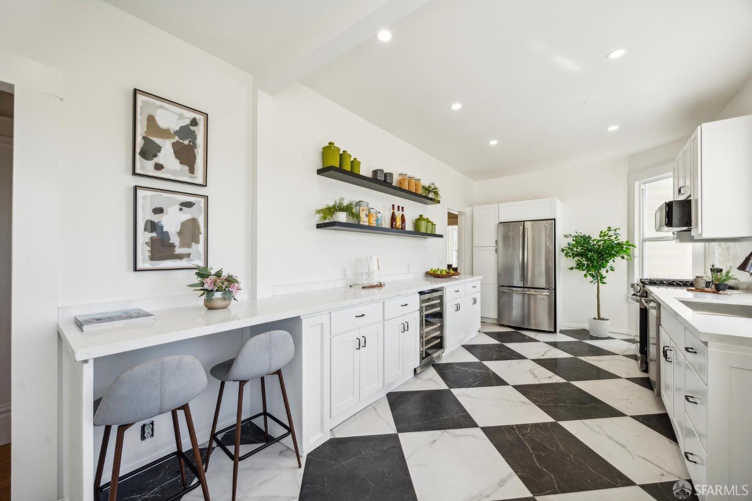 1180 De Haro Street # B