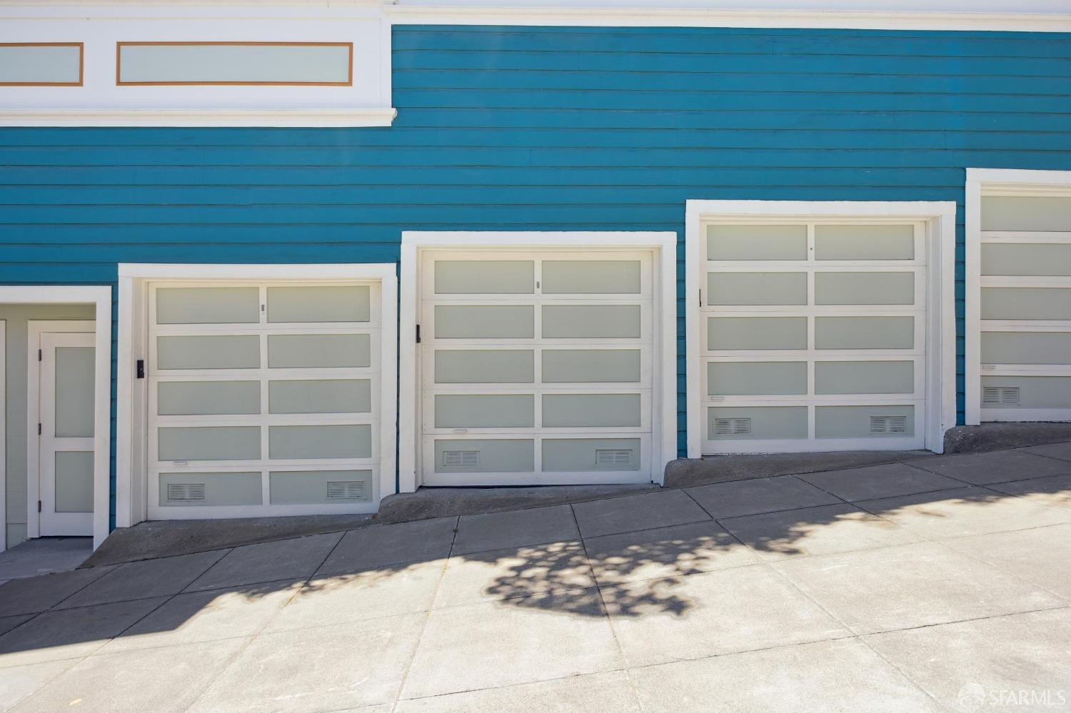 1180 De Haro Street # B