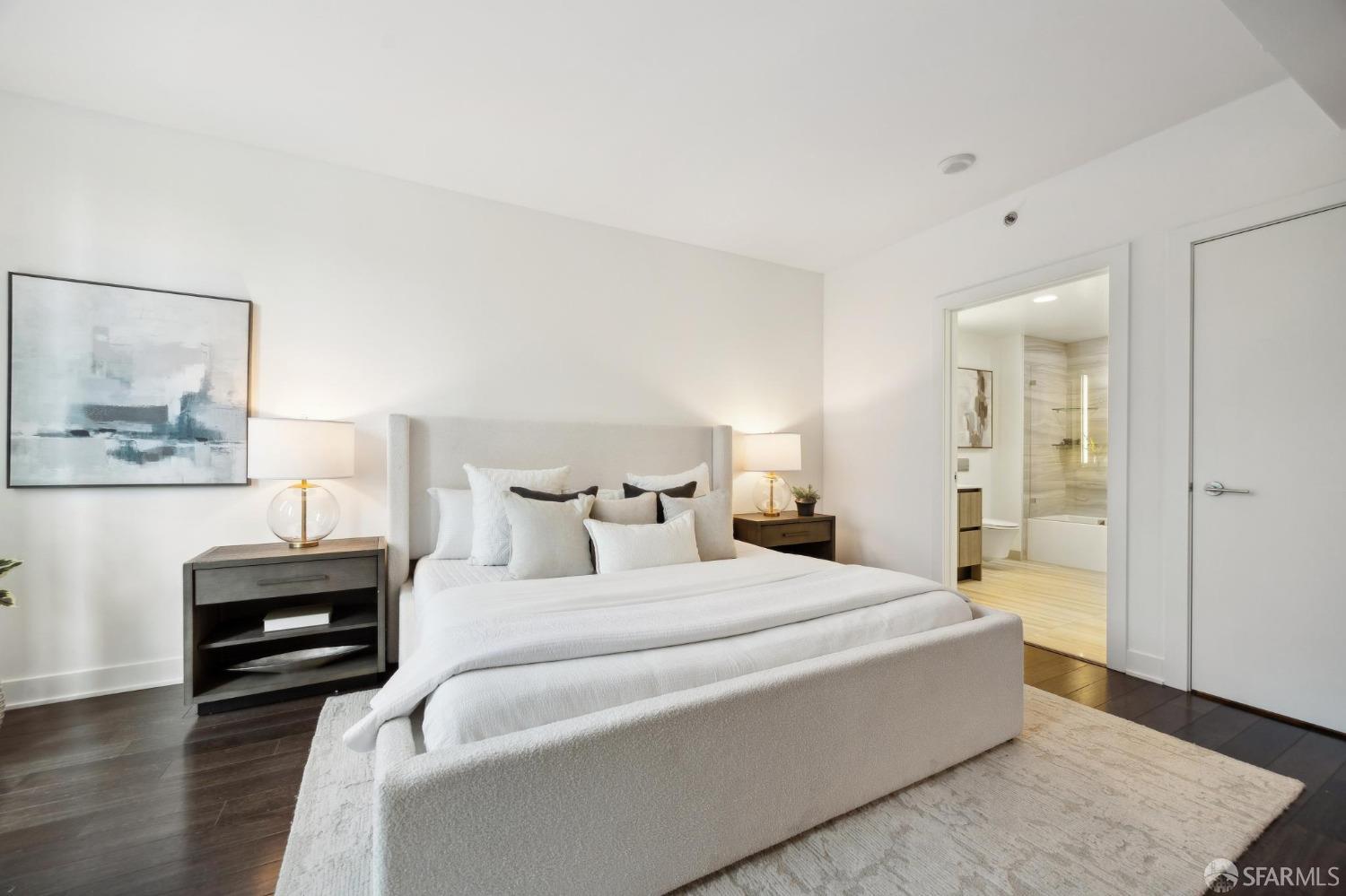 318 Main Street # 7I