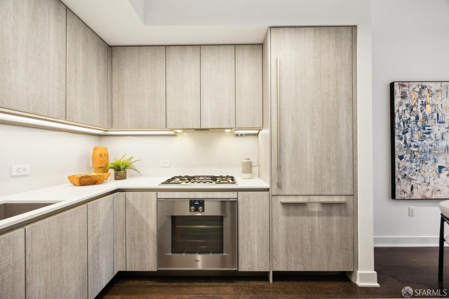 318 Main Street # 7I