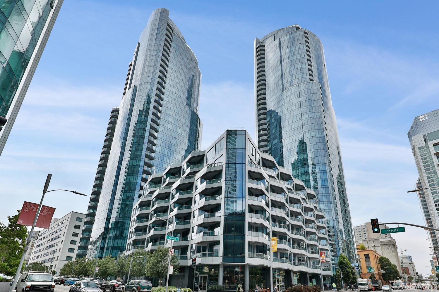318 Main Street # 7I