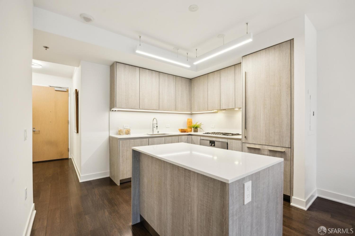 318 Main Street # 7I