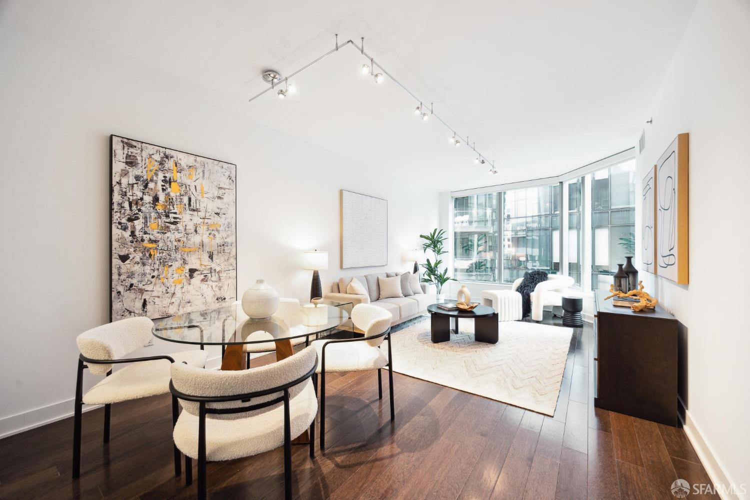 318 Main Street # 7I