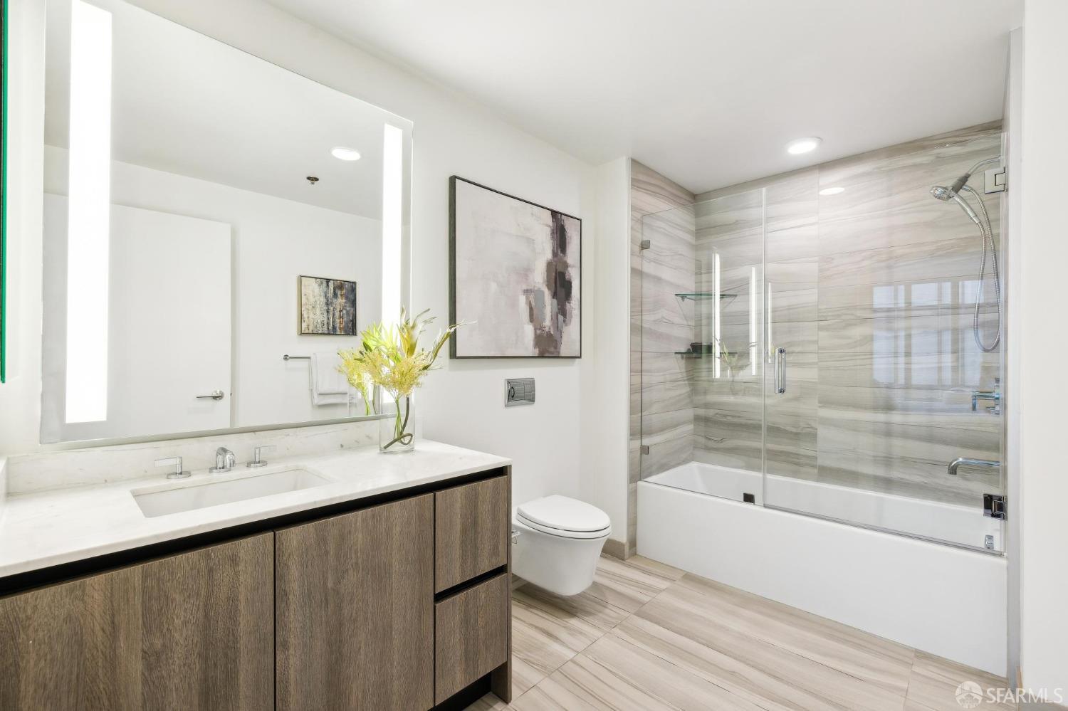 318 Main Street # 7I