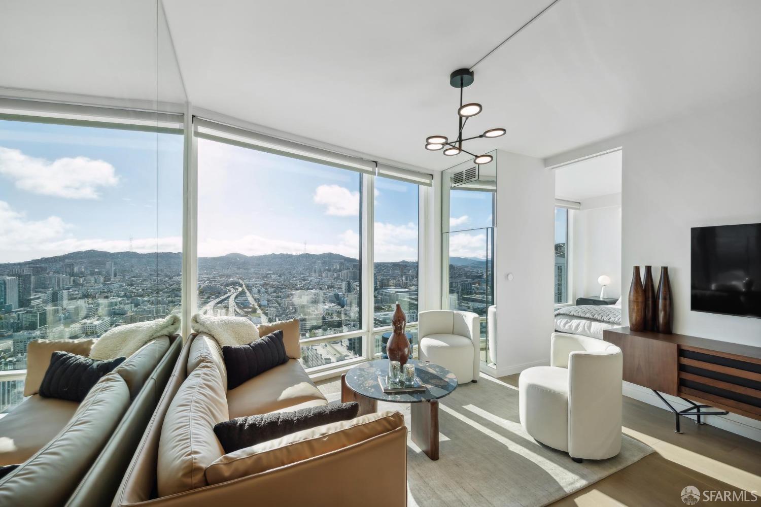 425 1st Street # 4404