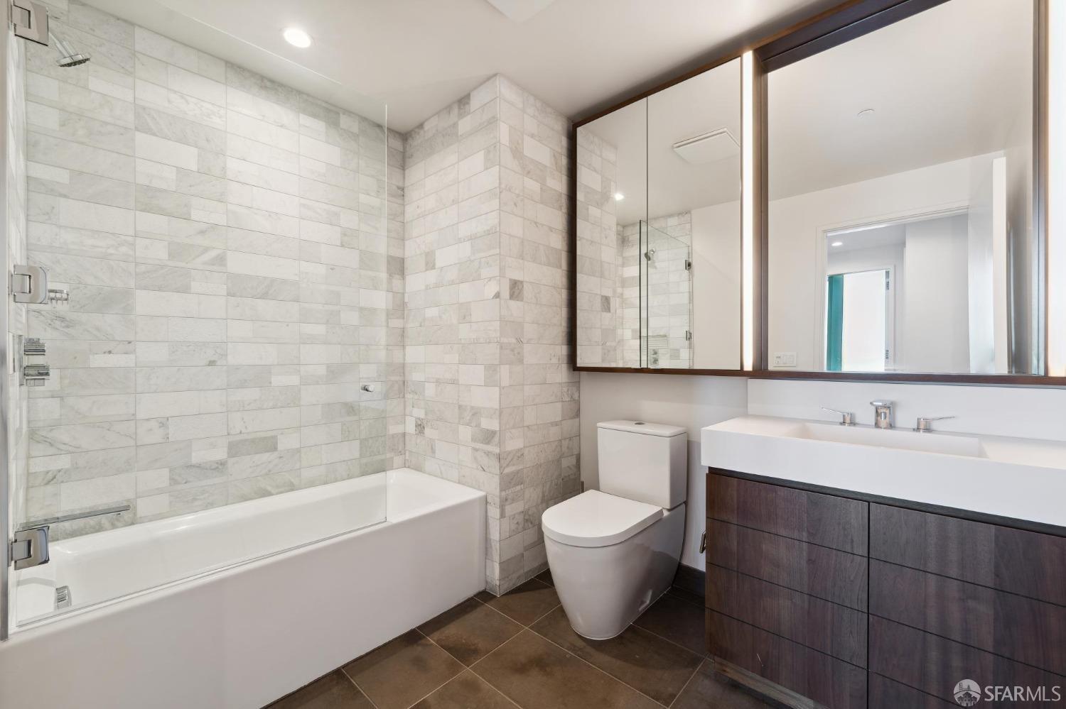 488 Folsom Street # 4106