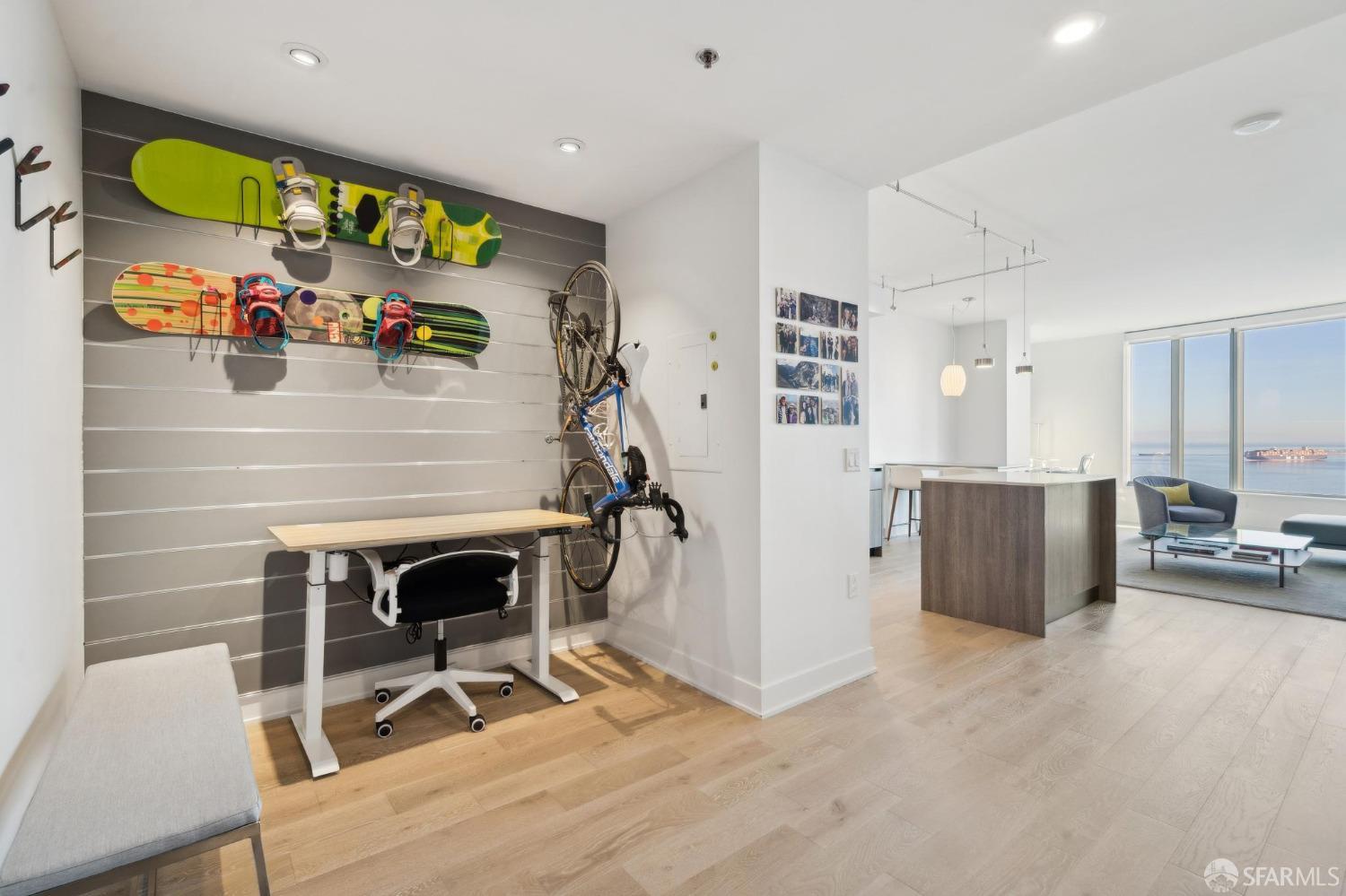 201 Folsom Street # 33D