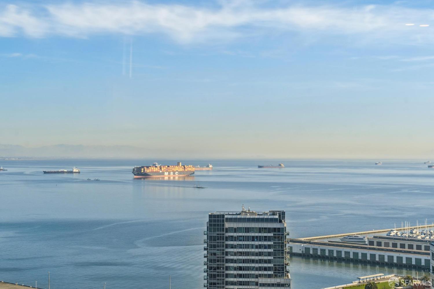 201 Folsom Street # 33D