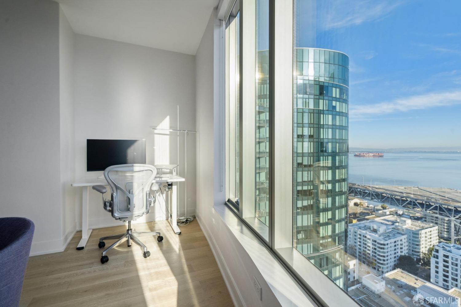 201 Folsom Street # 33D