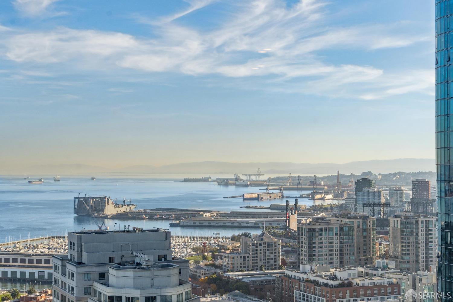 201 Folsom Street # 33D