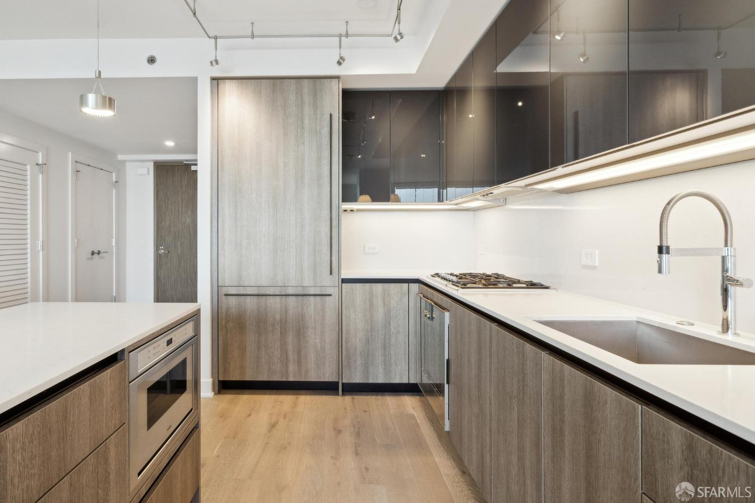 201 Folsom Street # 33D