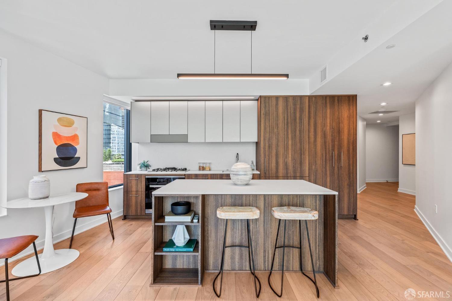 280 Spear Street # 8B