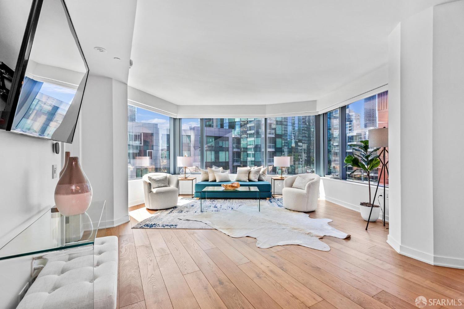 280 Spear Street # 8B