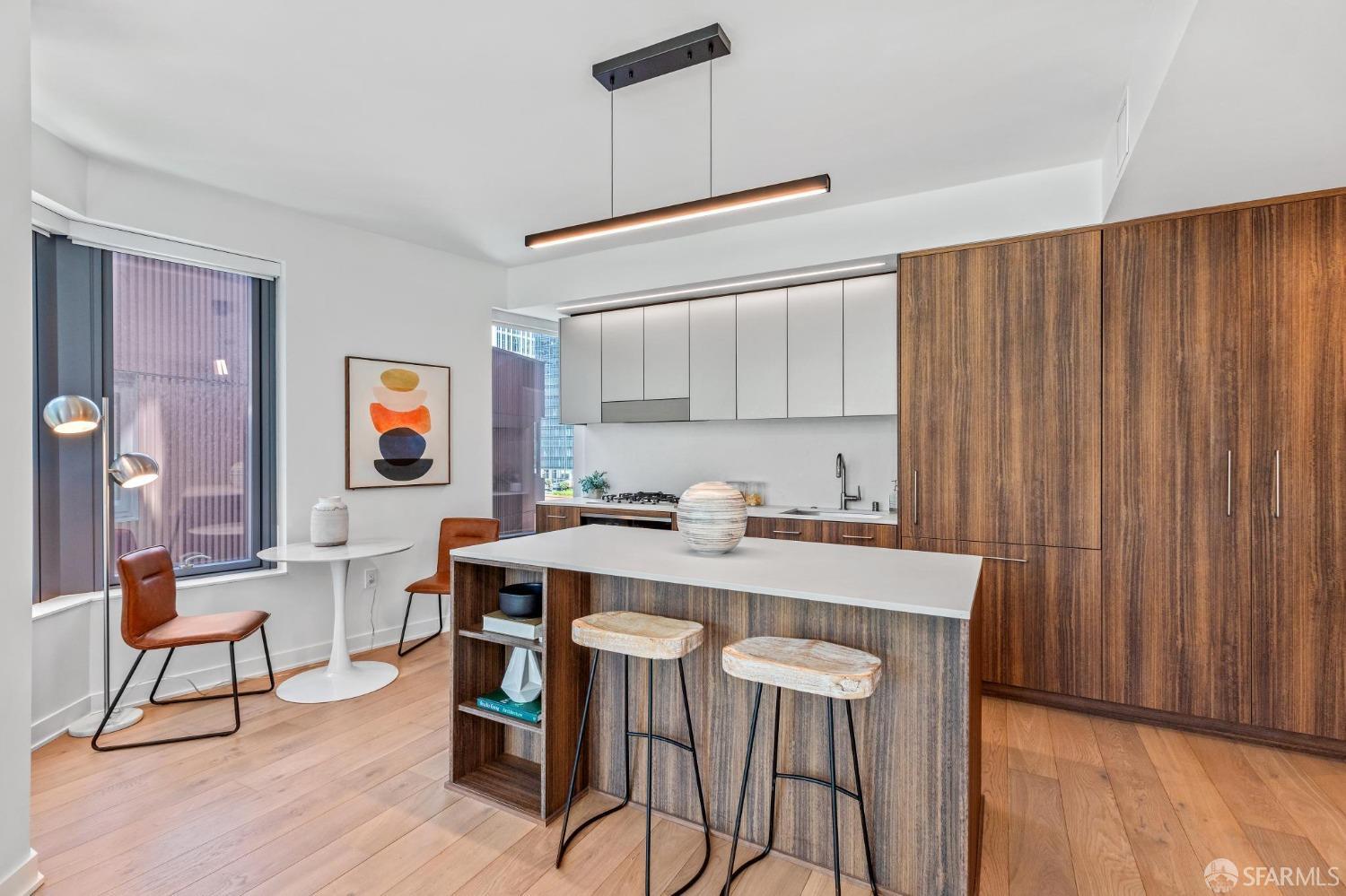 280 Spear Street # 8B