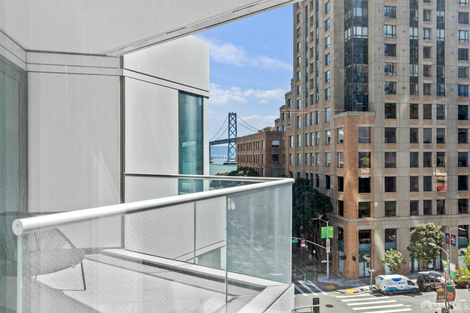 280 Spear Street # 8B
