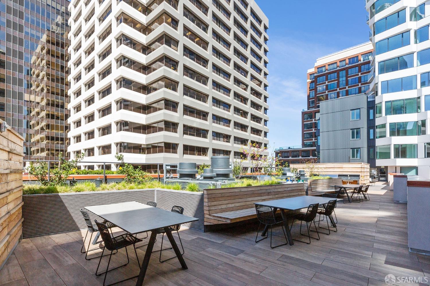 280 Spear Street # 8B