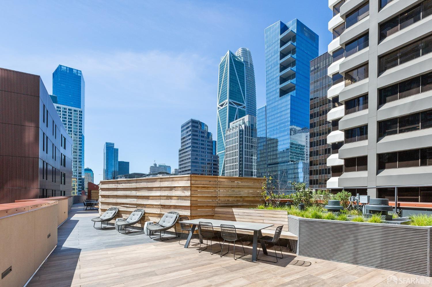 280 Spear Street # 8B