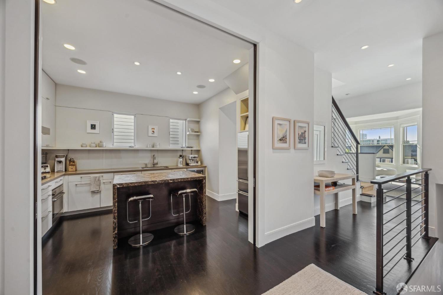 218 Presidio Avenue