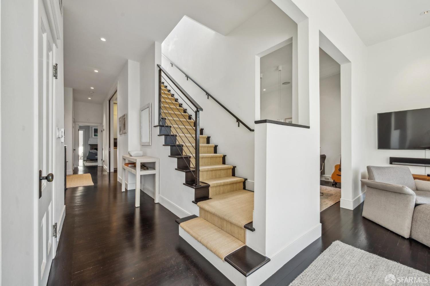 218 Presidio Avenue