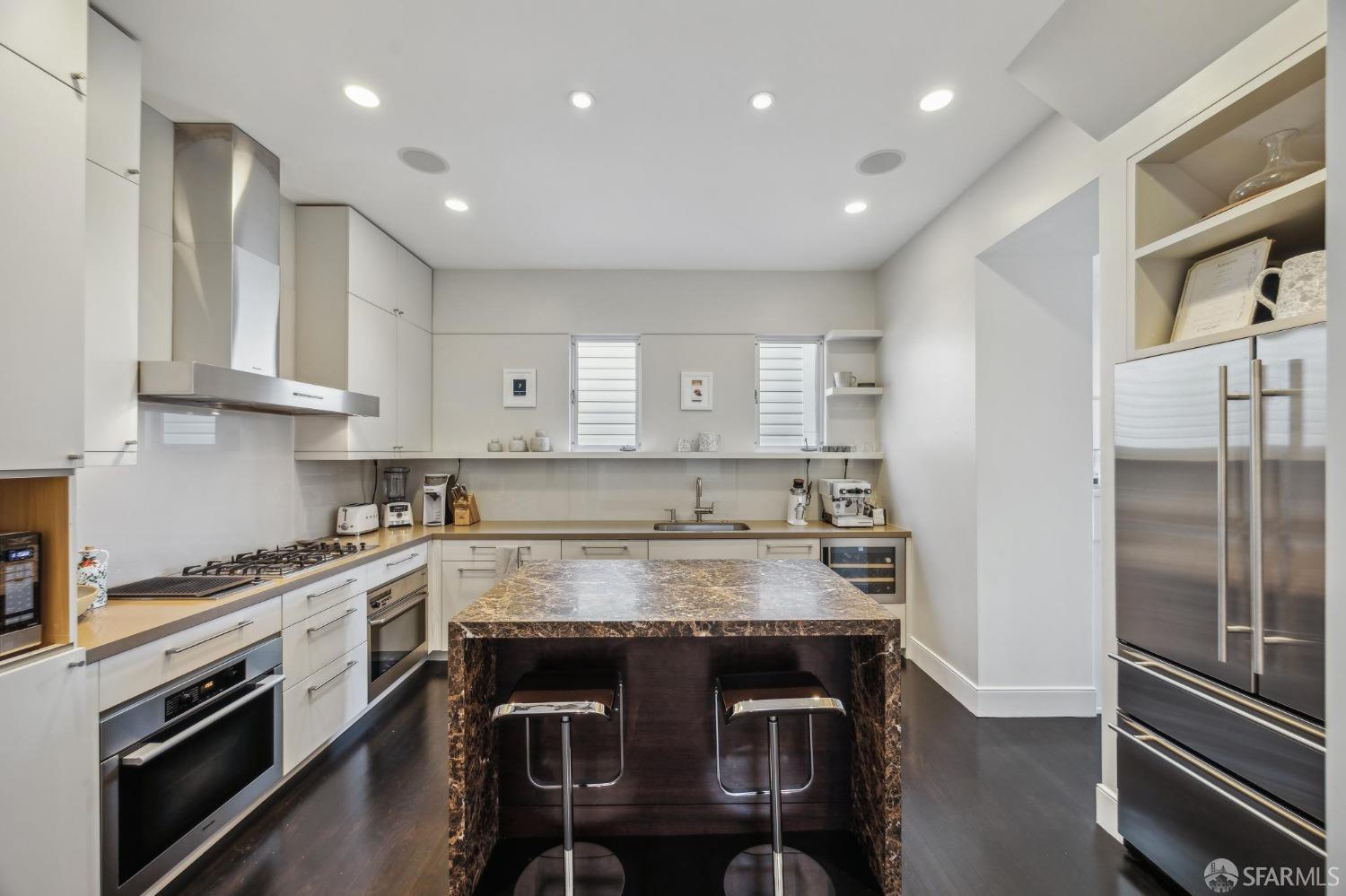 218 Presidio Avenue