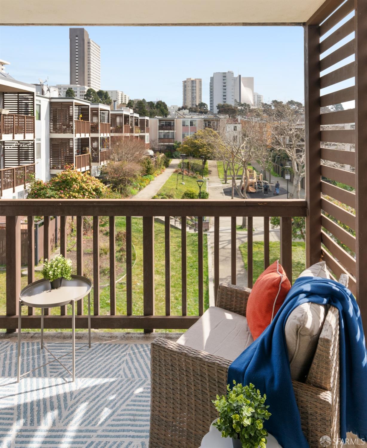 1440 Webster Street # 6