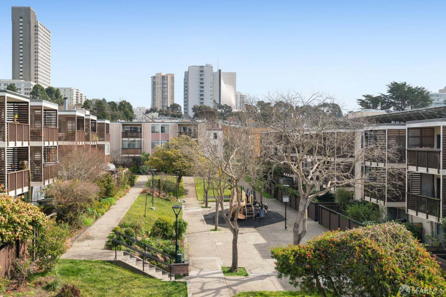 1440 Webster Street # 6