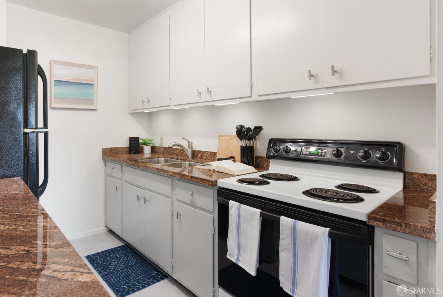 1440 Webster Street # 6