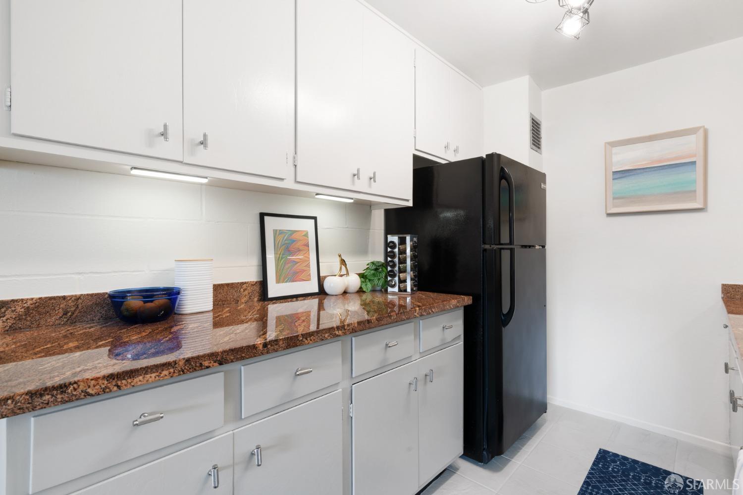 1440 Webster Street # 6