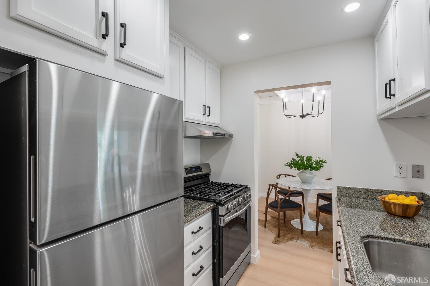 990 Duncan Street # 301G