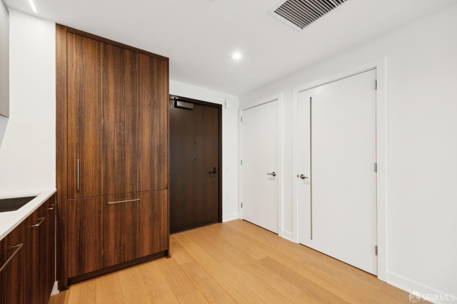 280 Spear Street # 8F