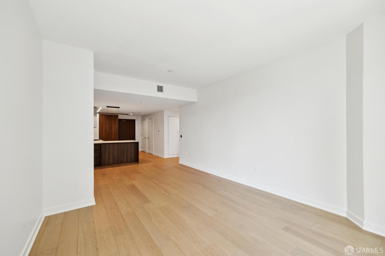 280 Spear Street # 8F