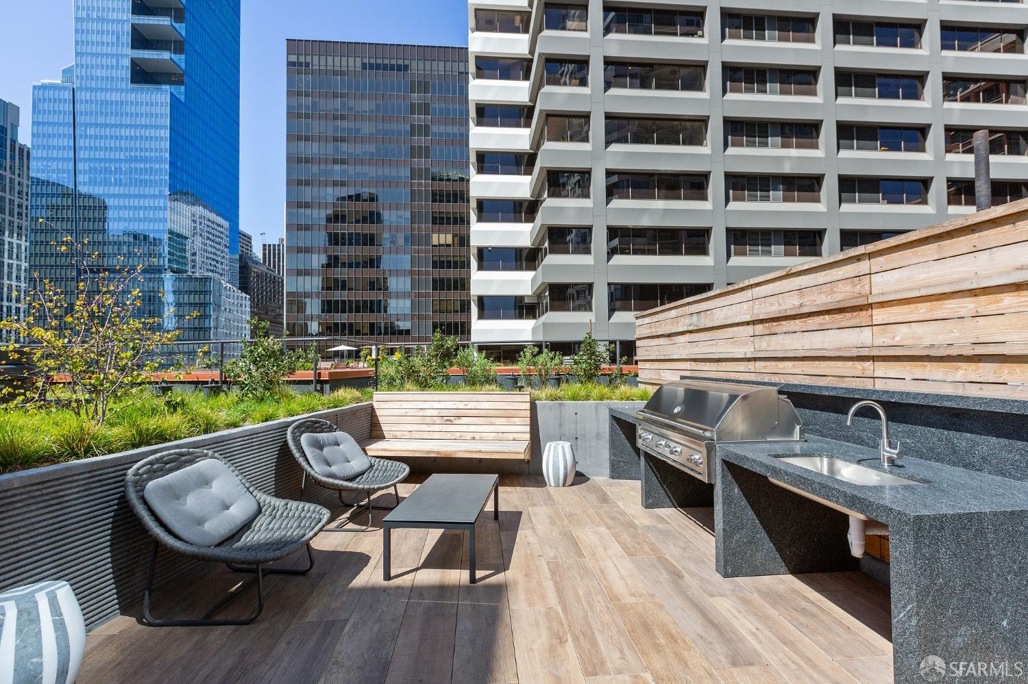 280 Spear Street # 8F