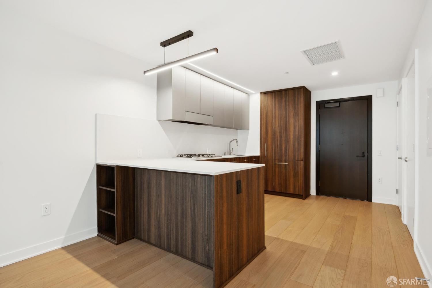 280 Spear Street # 8F