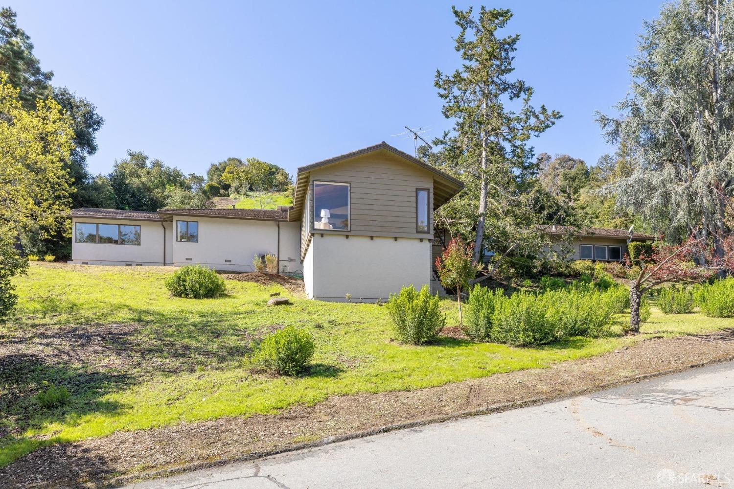 12769 Dianne Drive