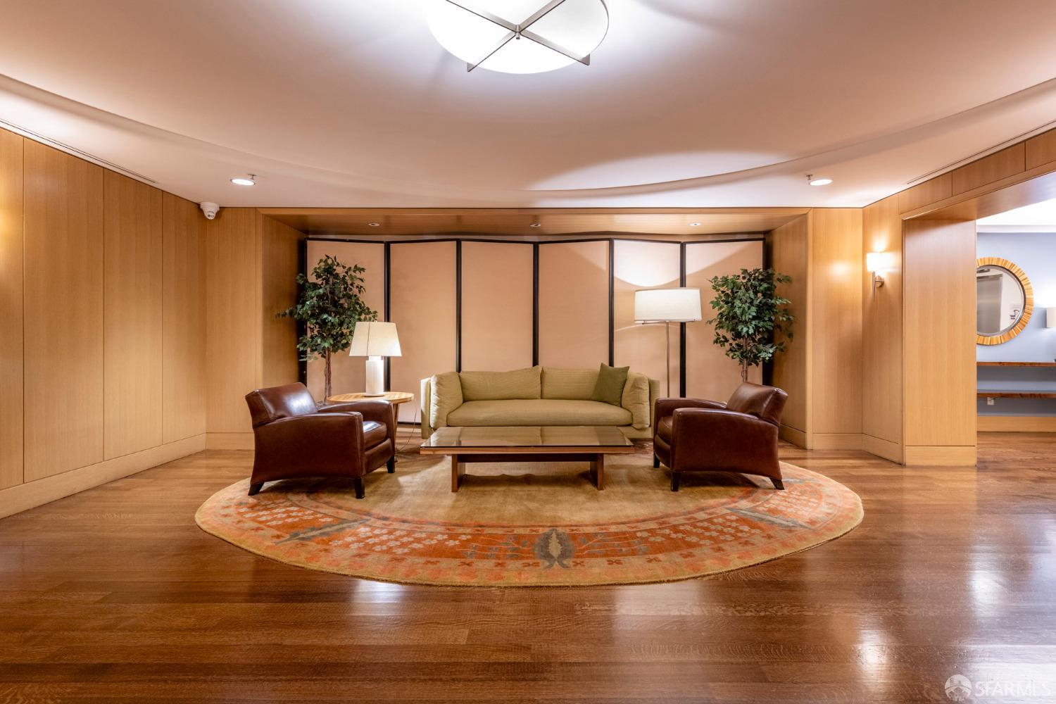 50 Lansing Street # 805