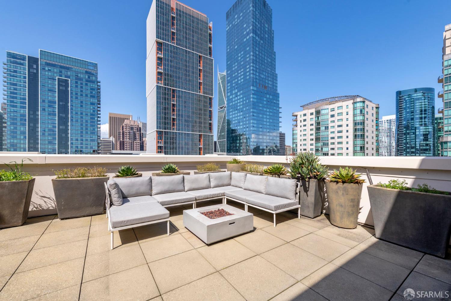 50 Lansing Street # 805