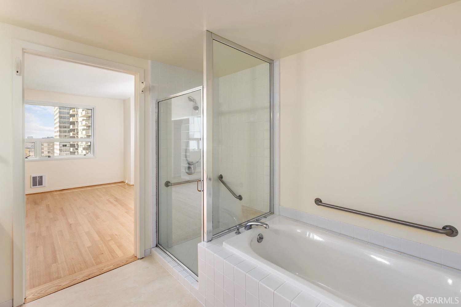 1388 Gough Street # 1102