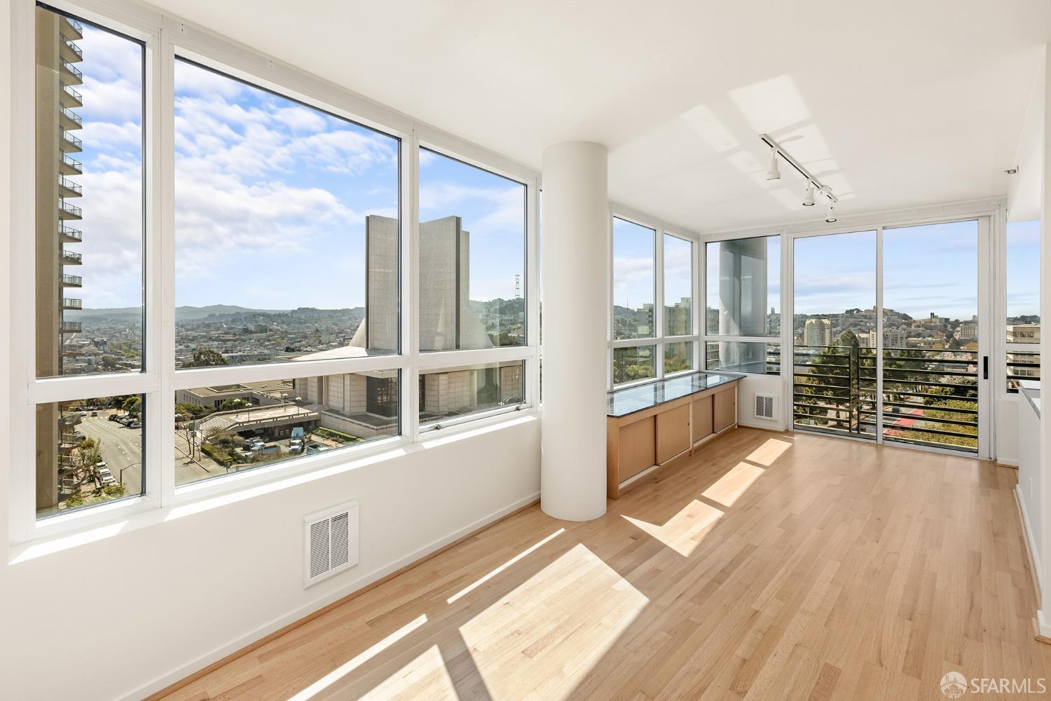 1388 Gough Street # 1102