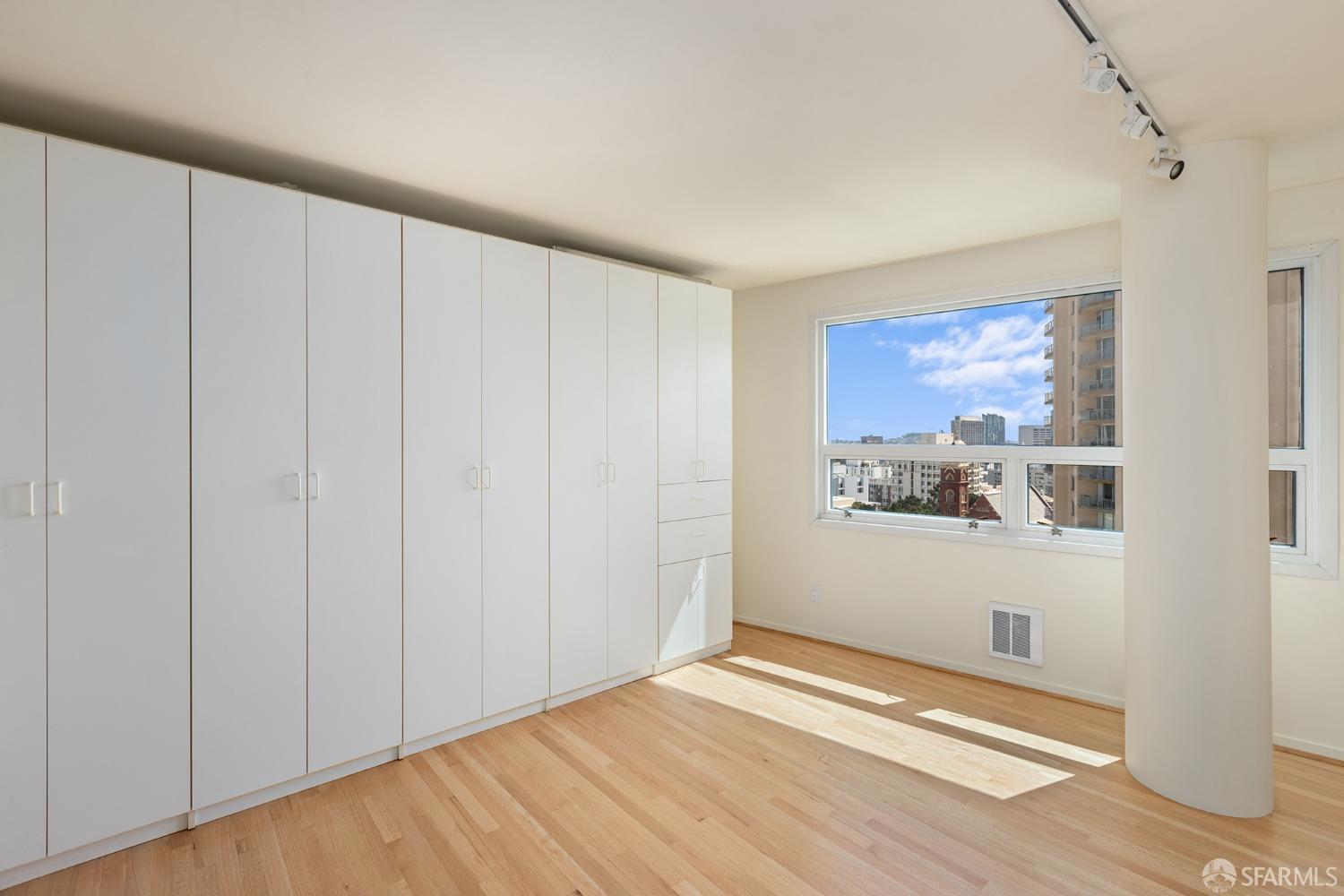 1388 Gough Street # 1102