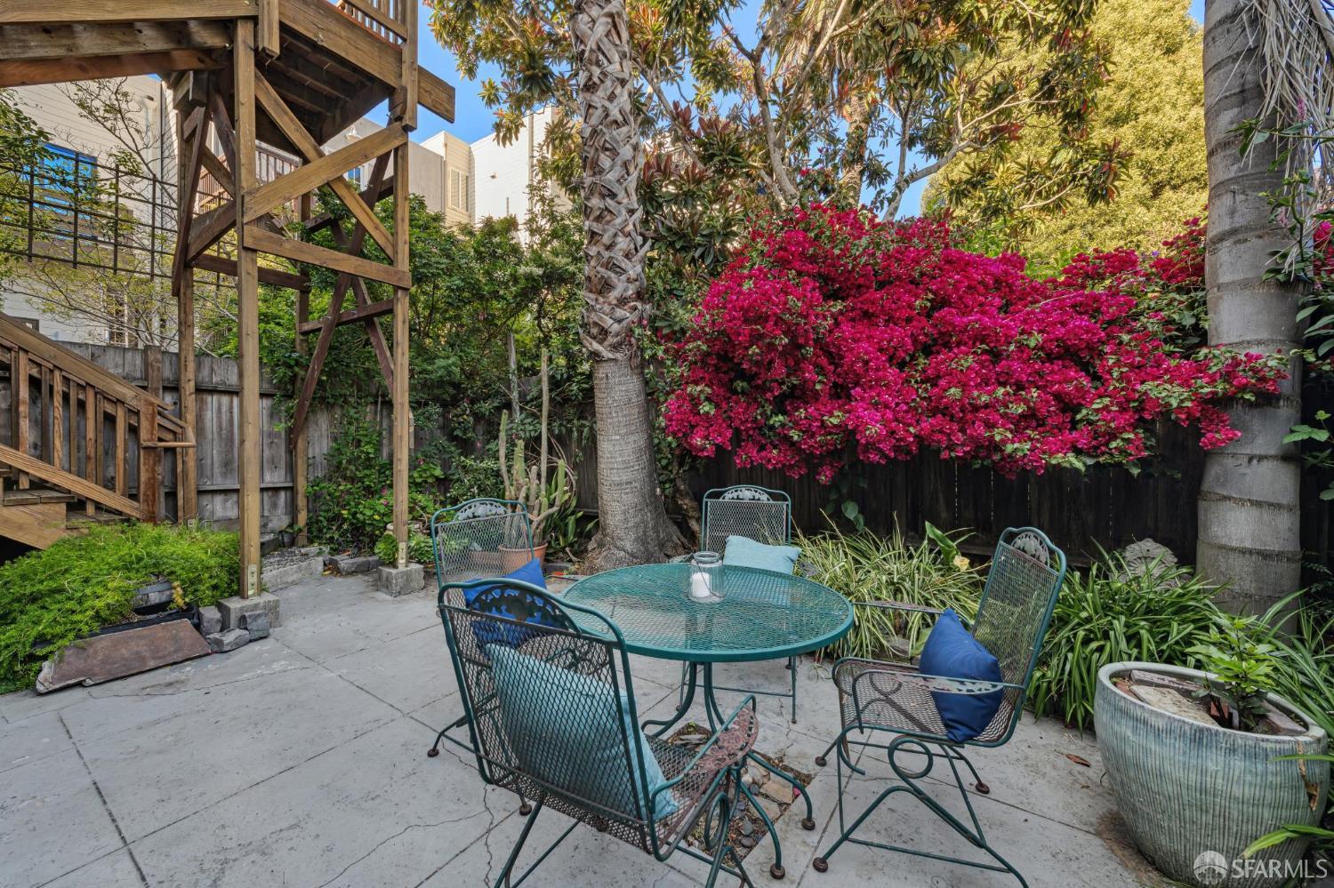 338 Scott Street