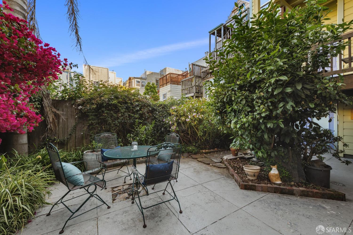 338 Scott Street