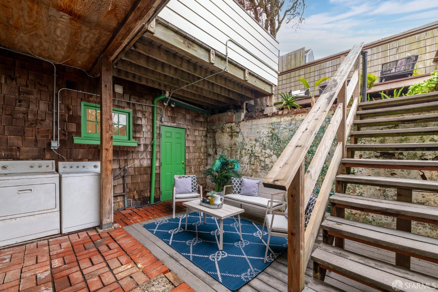 112 Eugenia Avenue